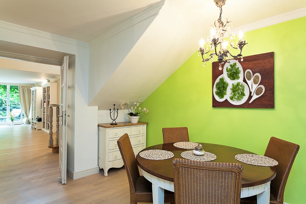 Vintage mansion - a wooden breakfast table in the kitchen